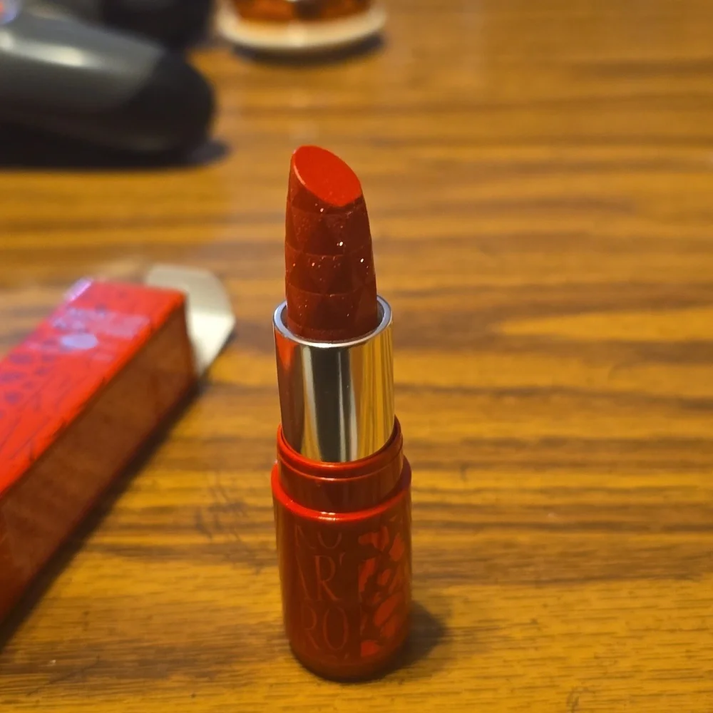 Makeup Forever Rouge Artist Metallics Lipstick - Fiery Red - Picture 3 of 3
